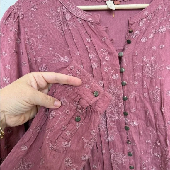 Anthropologie Long Sleeve Shirt Embroidered Mauve Size Large - Picture 4 of 8
